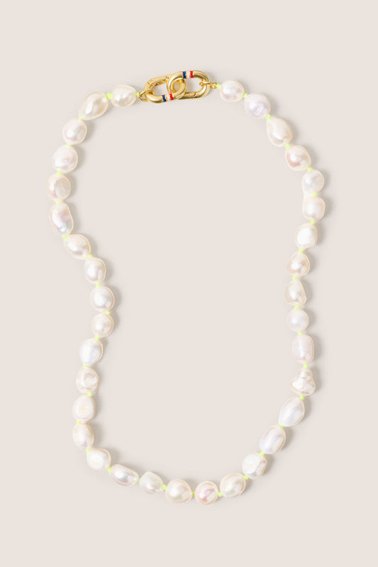 Le Pearl Necklace
