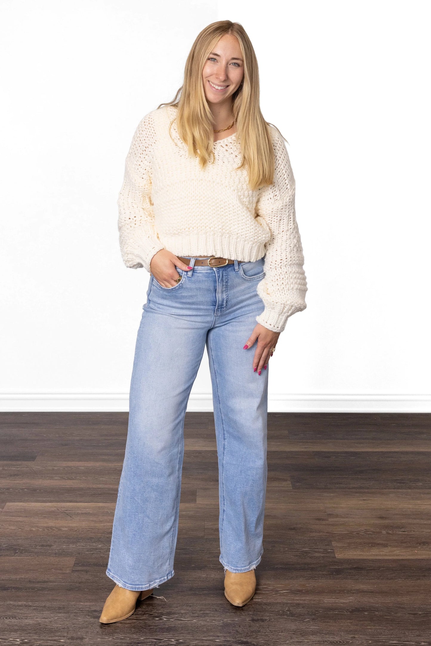 ALB Custom Women's Oversized Chunky Knit Sweater