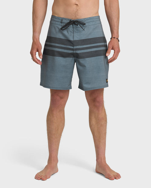 Surfsilk Street Trunk 18" Boardshorts - Black