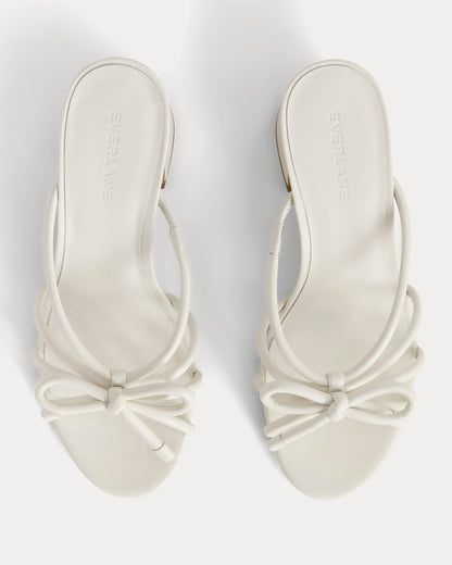 The Bow Heel | Canvas