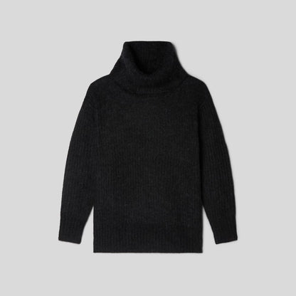 The Alpaca Oversized Turtleneck | Heathered Black